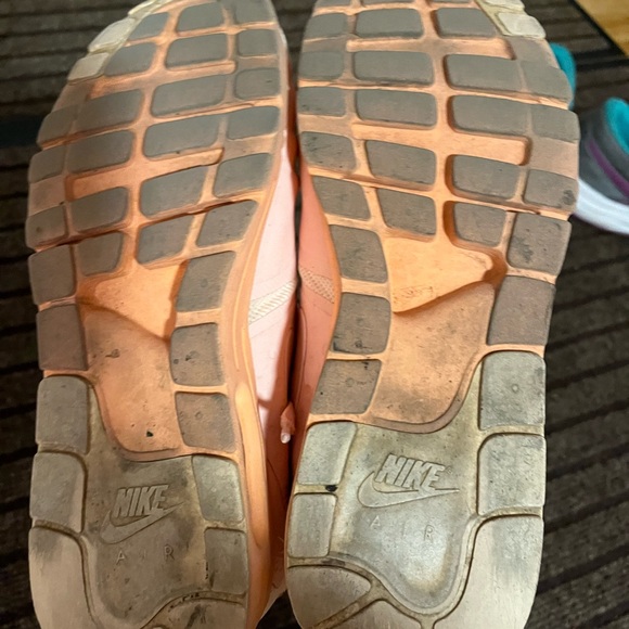 Nike air size US 8- Eu 39 - Picture 4 of 4